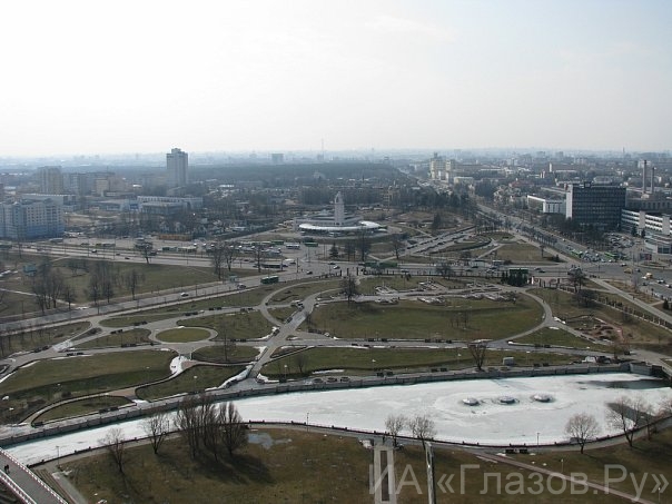 Вид на Минск со смотровой площадки Национальной библиотеки