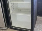 Холодильная витрина: основные правила и критерии выбора