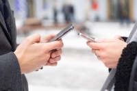 Специалисты назвали простые шаги, которые продлевают жизнь смартфона и домашней электроники