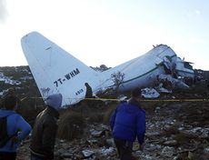 В авиакатастрофе в Алжире погибло 77 человек