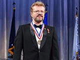 Уроженец города Глазова Игорь Бабайлов награжден почетной медалью острова Эллис