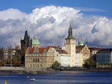 Большинство людей иммигрируют в Чехию из-за учебы