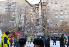 Президент России вылетел в Магнитогорск на место обрушения многоэтажного жилого дома