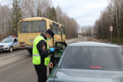 На КПП на въезде в Глазов выявили 100 человек, вернувшихся из Москвы