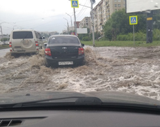 Ижевские улицы вновь затопил ливень