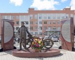 В Ижевске открыли памятник создателю мотоцикла «Иж»