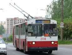 В Ижевске на улице Карла-Либкнехта было парализовано движения троллейбусов
