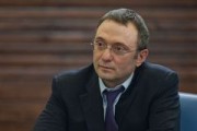 Сулейман Керимов выкупит долю в банке «Возрождение»