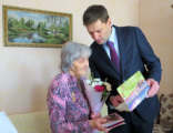 Глава Глазова навестил горожан, переживших блокаду Ленинграда
