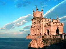 Крым рассчитывает провести туристический сезон на уровне 2013 года