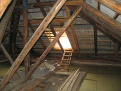 Представители Фонда капитального ремонта в Удмуртии приняли работы по ремонту крыши в Глазове