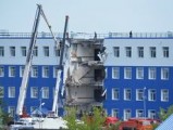 При обрушении здания казармы в Омске погибло 23 человека