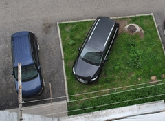 В Удмуртии вернут штрафы за парковку на газонах