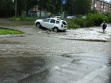 Ливневые дожди в Ижевске снова привели к затоплению центральных улиц