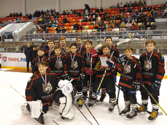 Юные глазовские хоккеисты завоевали серебряные медали на соревнованиях «Золотая шайба»