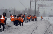 Снегопады не повлияли на движение поездов по Кировскому региону ГЖД