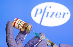 Вакцина от коронавируса компаний Pfizer и BioNTech оказалась эффективной на 90 процентов