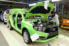 «АвтоВАЗ» останавливает производство из-за срыва поставок комплектующих