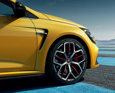 Хэтчбек нового поколения от Renault получит шины Bridgestone