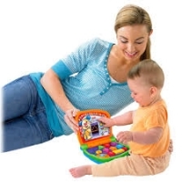Развиваем ребенка при помощи специальных игрушек