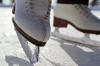 В праздничные дни на стадионе «Прогресс» пройдут массовые катания на коньках