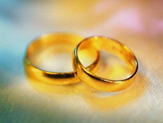 Накануне Дня семьи в Глазове брак зарегистрировали 12 супружеских пар
