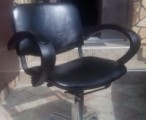 Как выбрать парикмахерское кресло, удобное для клиента