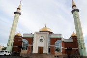  В Ижевске после 13 лет строительства открыли центральную мечеть
