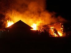 В Глазовском районе сгорела пилорама
