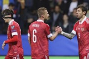 Футбольная сборная России вышла на первое место в своей группе