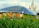  Москвичи за три дня уничтожили около 10 тысяч растений в новом парке «Зарядье»